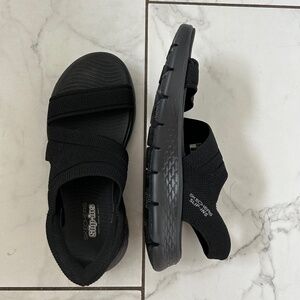 Skechers Slip-ins with Goga Mat Black Sandals Size 9 New without Box
